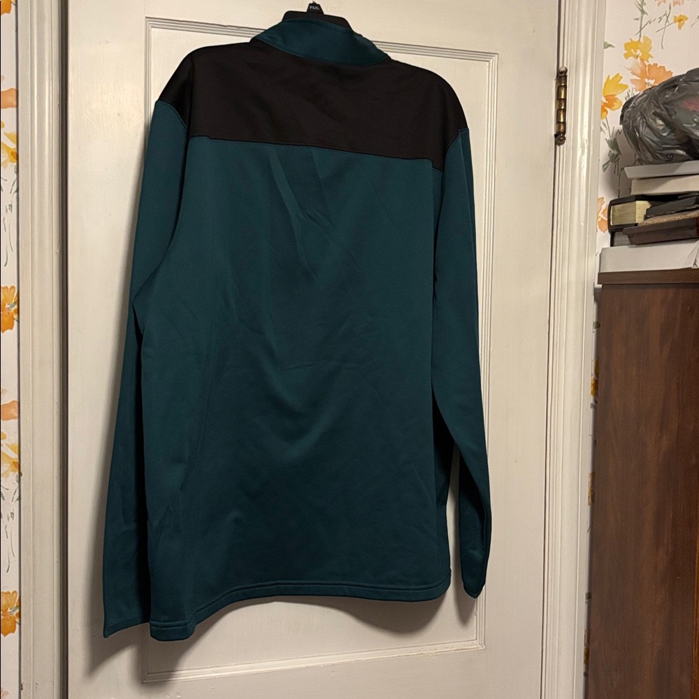 Philadelphia Eagles Men's Green Pullover - Picture 5 of 5